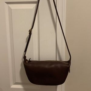 The Sling Crossbody Bag in Leather, Chocolate Raisin
